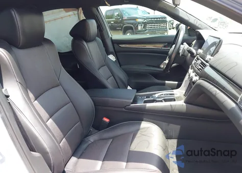 2022 Honda Accord Hybrid Sport from USA, damaged, VIN 1HGCV3F29NA043683